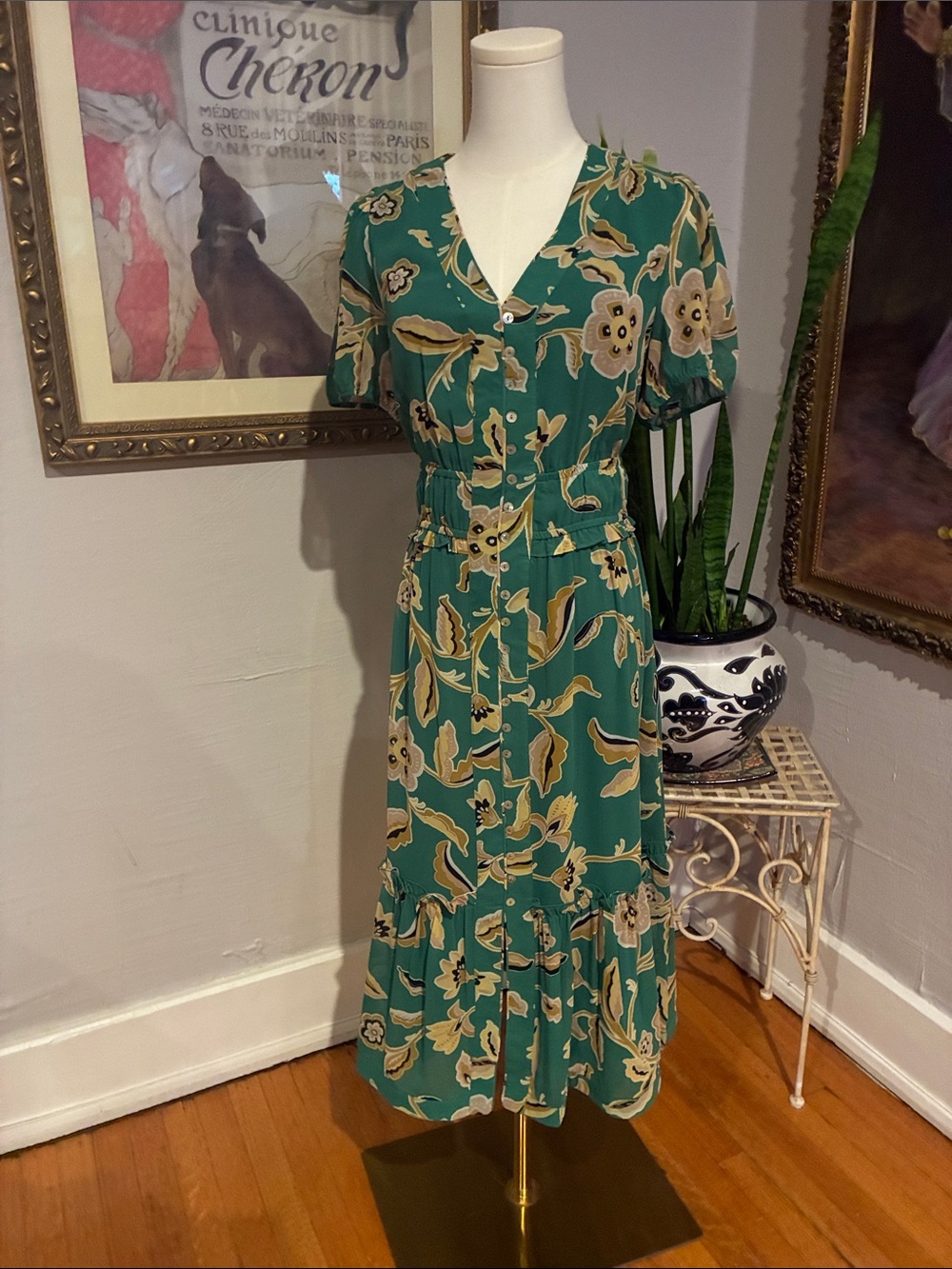 Green Floral Button-Front Midi Dress M